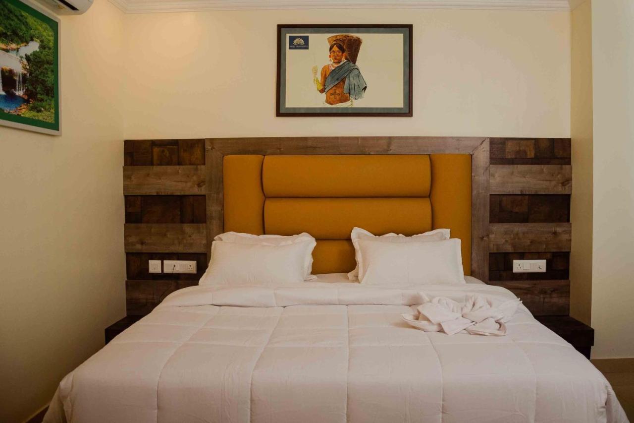 Hotel Grand Lotus Dimāpur Dış mekan fotoğraf