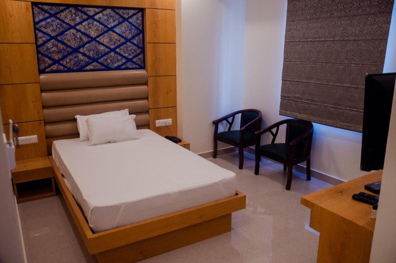 Hotel Grand Lotus Dimāpur Dış mekan fotoğraf