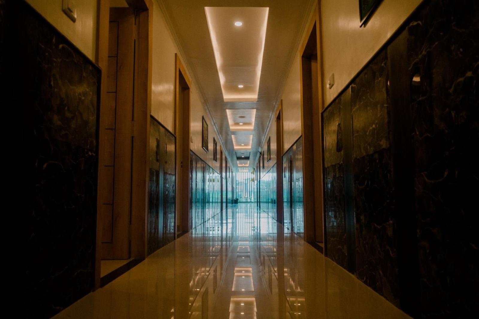 Hotel Grand Lotus Dimāpur Dış mekan fotoğraf