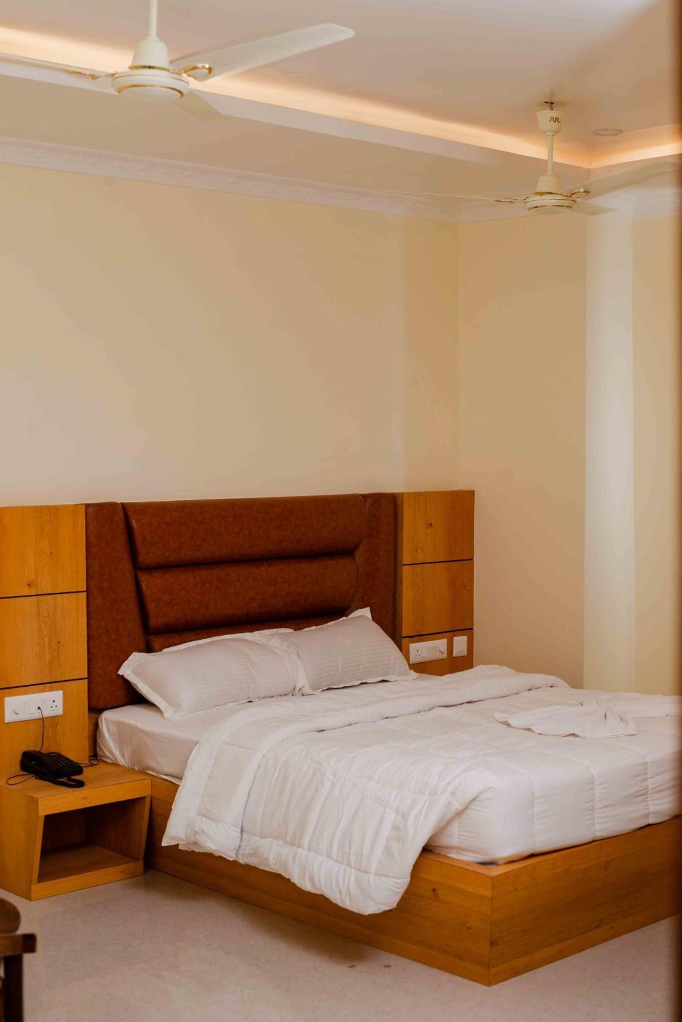 Hotel Grand Lotus Dimāpur Dış mekan fotoğraf